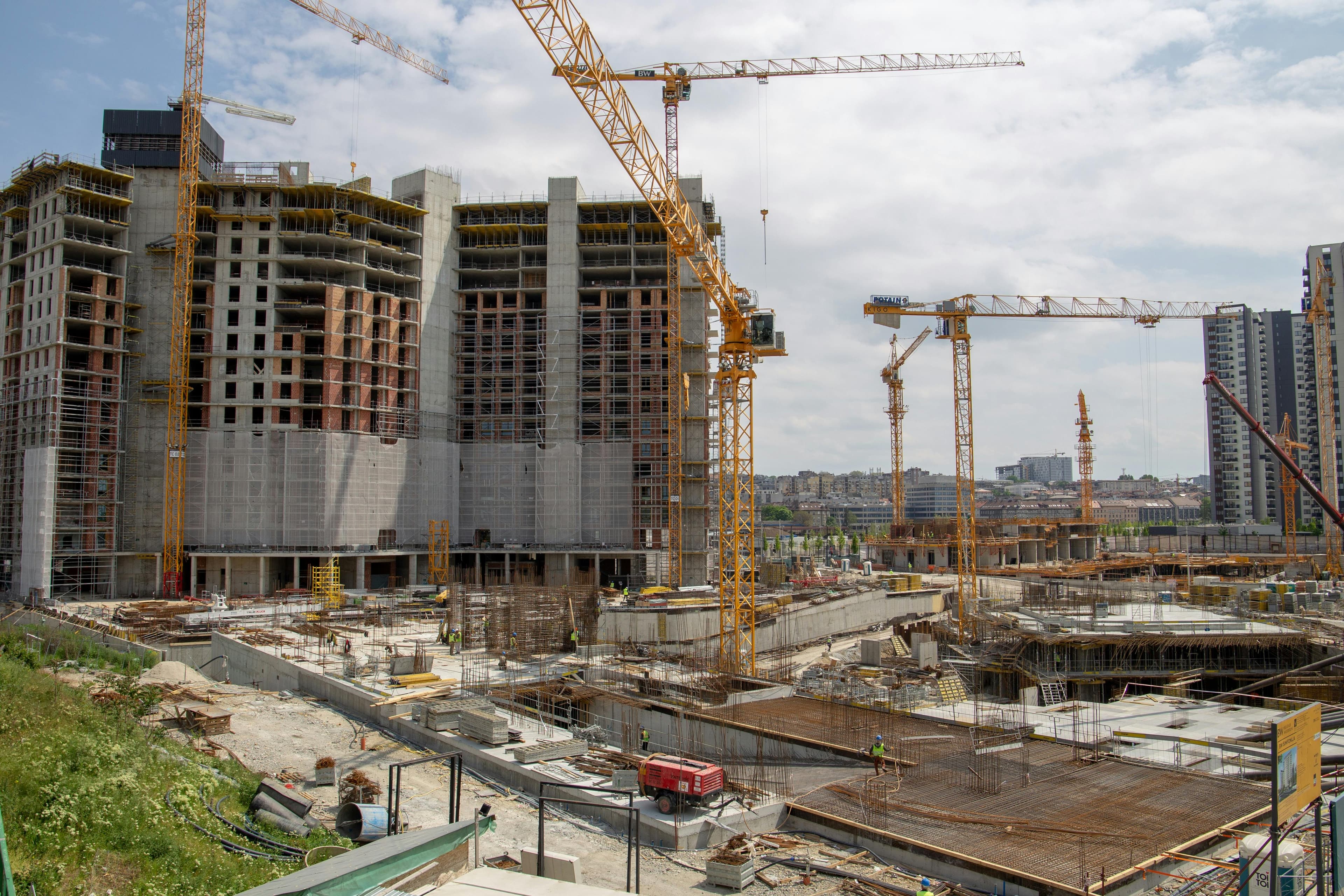 Large-scale construction delivery